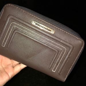 Stone Mountain leather wristlet